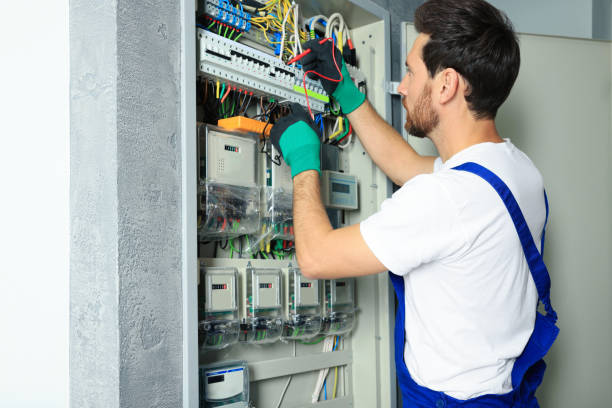 Best Affordable Emergency Electrician  in Waynesboro, TN